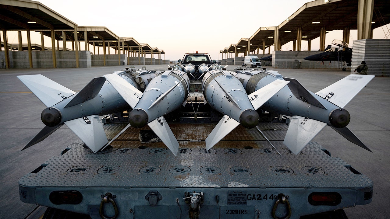 US military in Syria carries out 5 strikes against 'multiple ISIS targets'