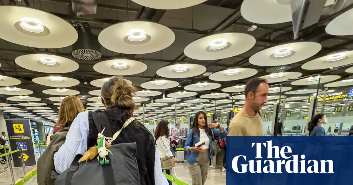 Travel industry fears summer disruption amid new biometric checks at European borders