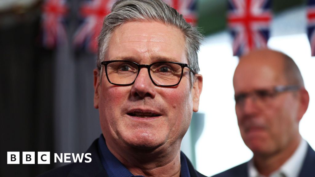 Starmer apologises to Epstein victims for believing Mandelson's 'lies'