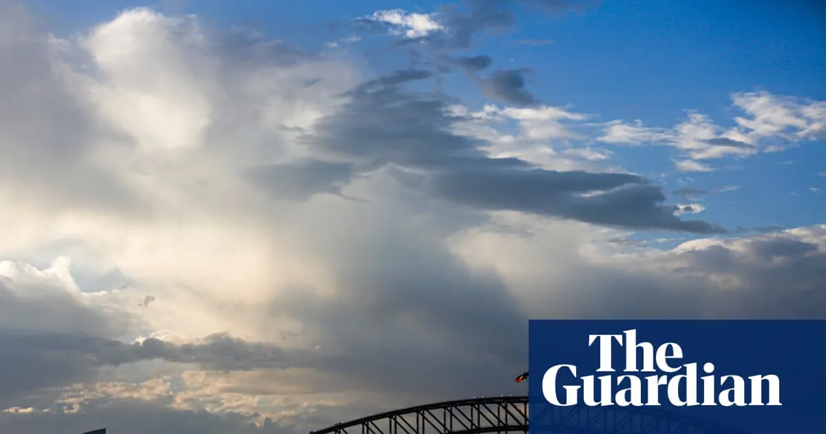 US social media personality Sur Ronster fined after swarm of ebike riders converges on Sydney Harbour Bridge