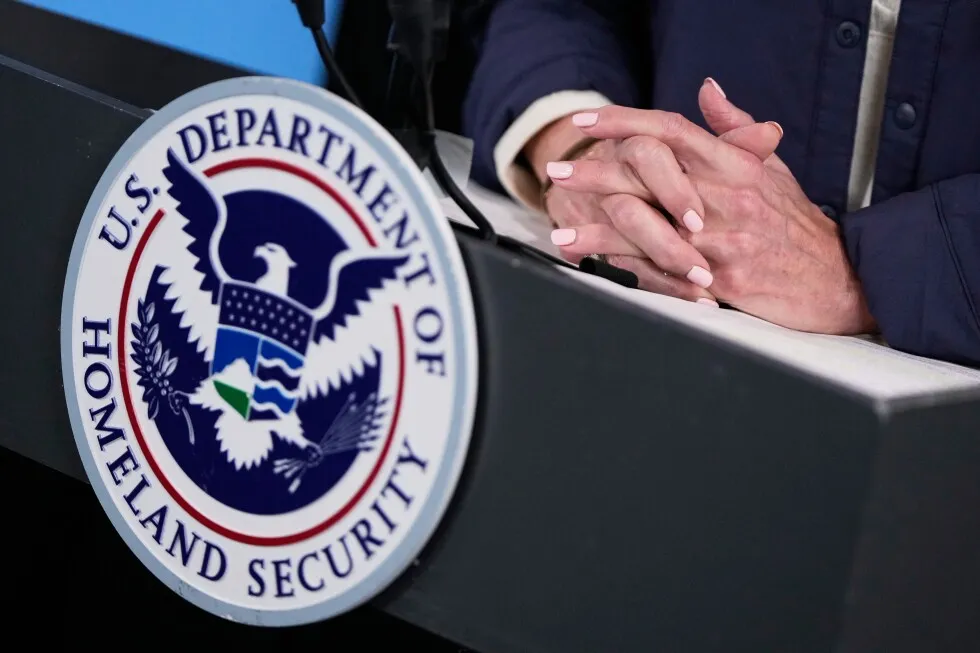 Appeals court affirms Trump policy of jailing immigrants without bond