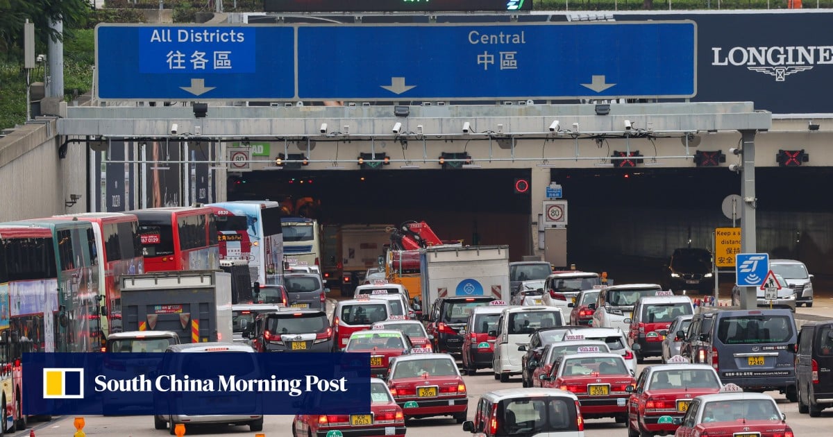 Hong Kong authorities considering options for fourth harbour crossing
