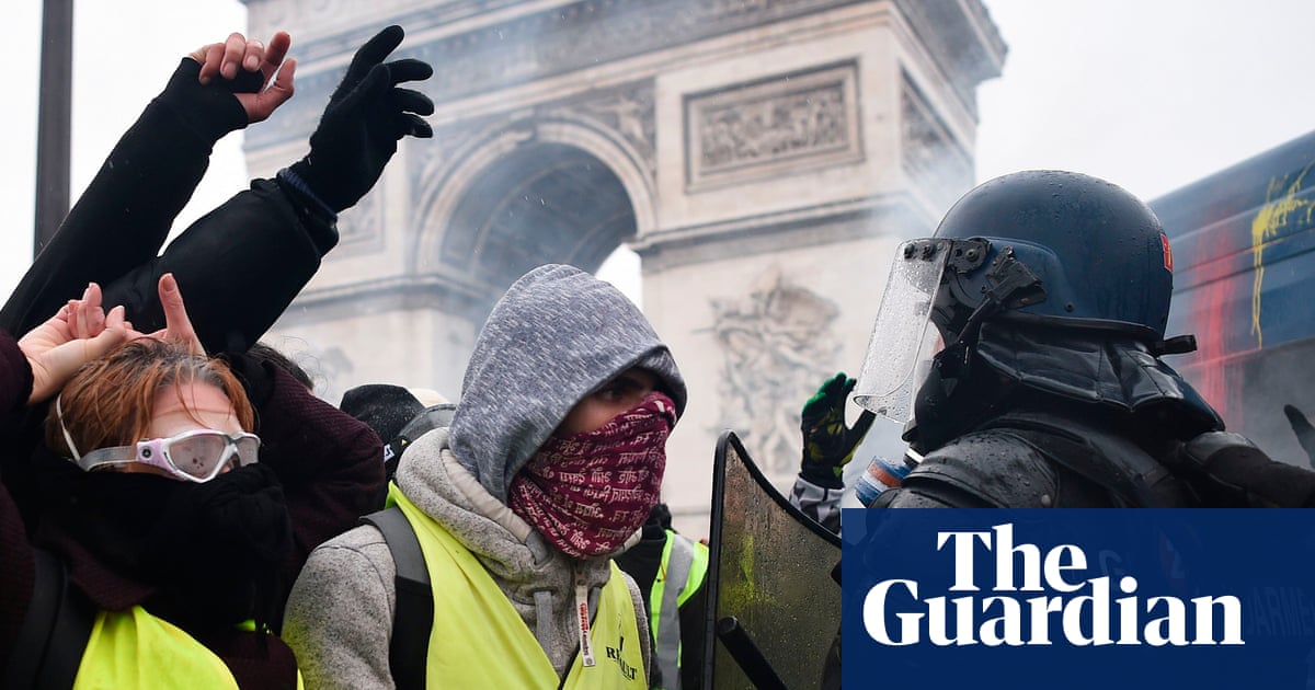 French riot officers go on trial accused of beating gilets jaunes protesters