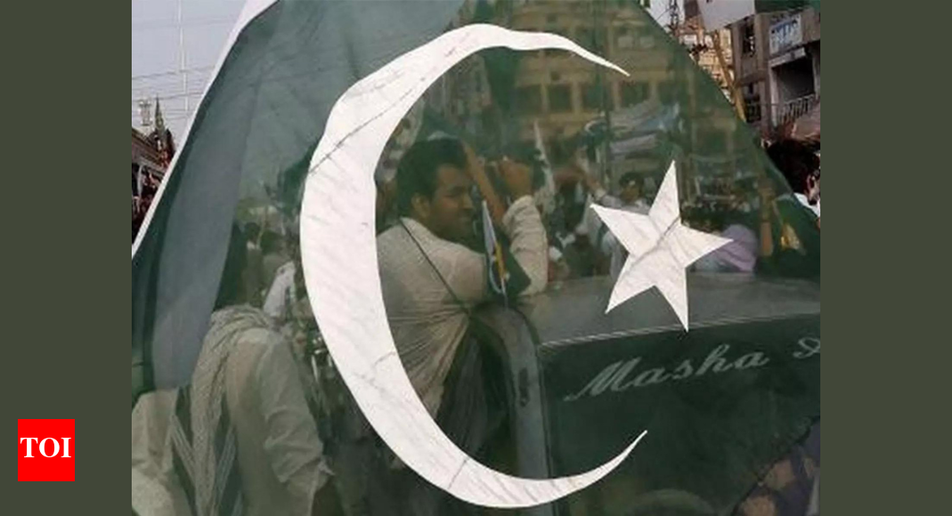 Pak’s economy collapsing? Public debt rises to $286.8 bn; debt-to-GDP ratio hits 70%