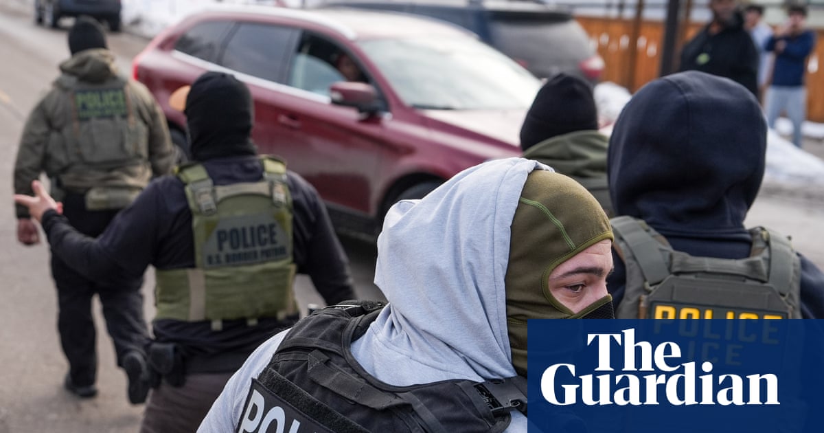 Federal judge blocks California from enforcing ICE mask ban