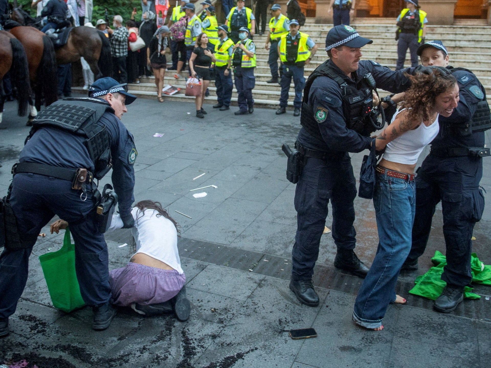 More Australia protests over police crackdown on rally against Herzog visit