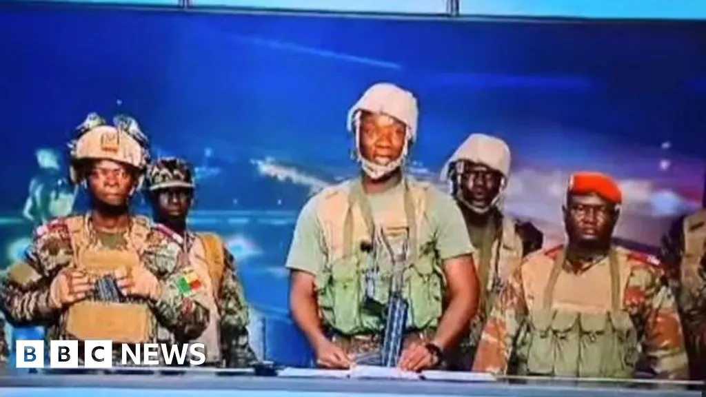 Hunt under way for Benin coup plotters as two hostages reportedly freed