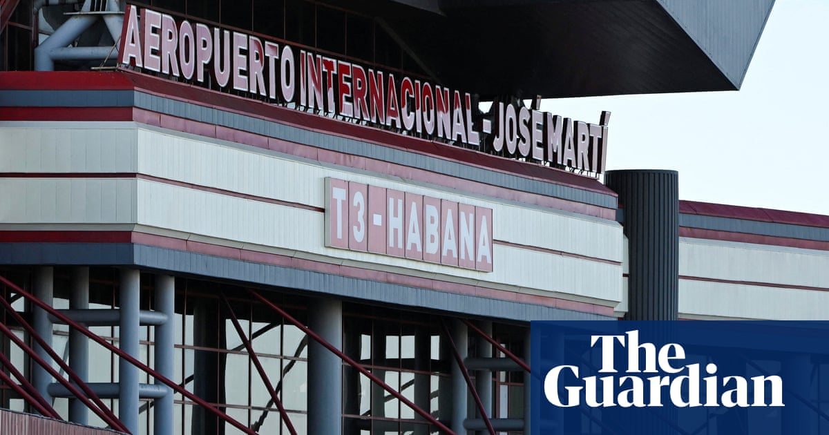 Moscow preparing to evacuate Russian tourists from Cuba amid US oil blockade