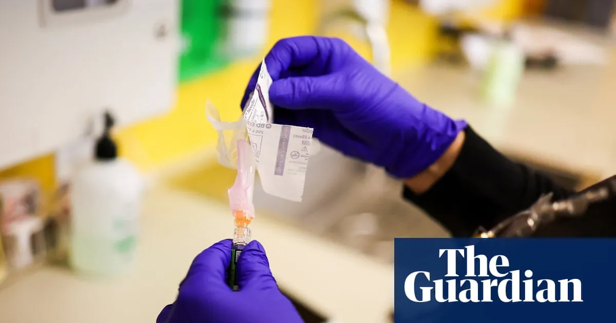 Top US medical body to review vaccine effectiveness as government ‘abdicates’ responsibility