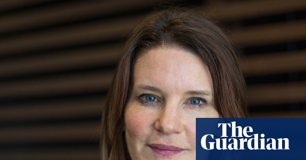 Children’s vocabulary shrinking as reading loses out to screen time, says Susie Dent