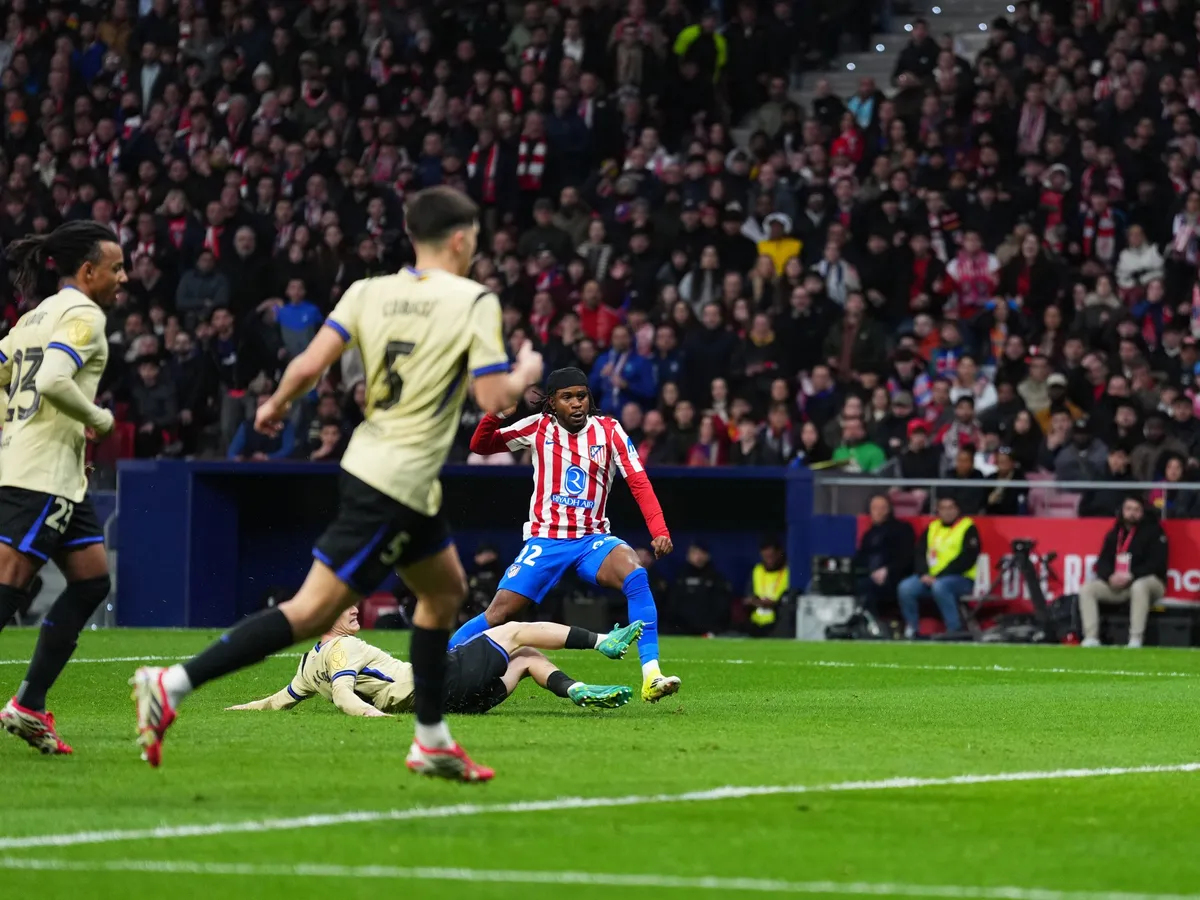 Atletico Madrid thrash Barcelona 4-0 to take charge of Copa del Rey semi