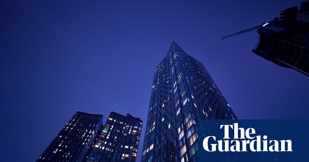 Tony Blair’s thinktank accuses Ed Miliband of driving up energy prices