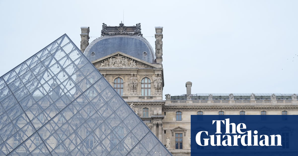 French police arrest nine people over suspected €10m Louvre ticket fraud