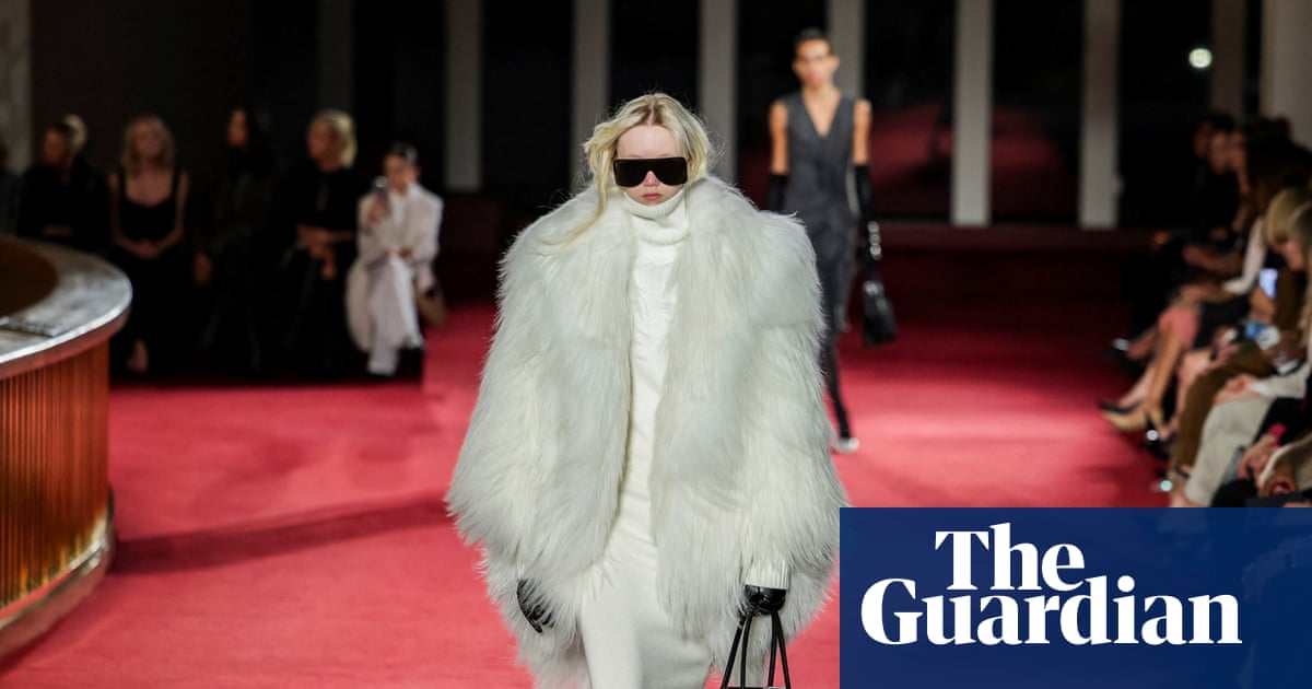 Michael Kors celebrates 45-year career by toasting chic women of New York