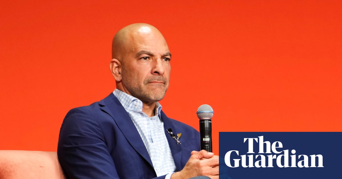 Peter Attia appears to be staying at CBS News despite Epstein communications