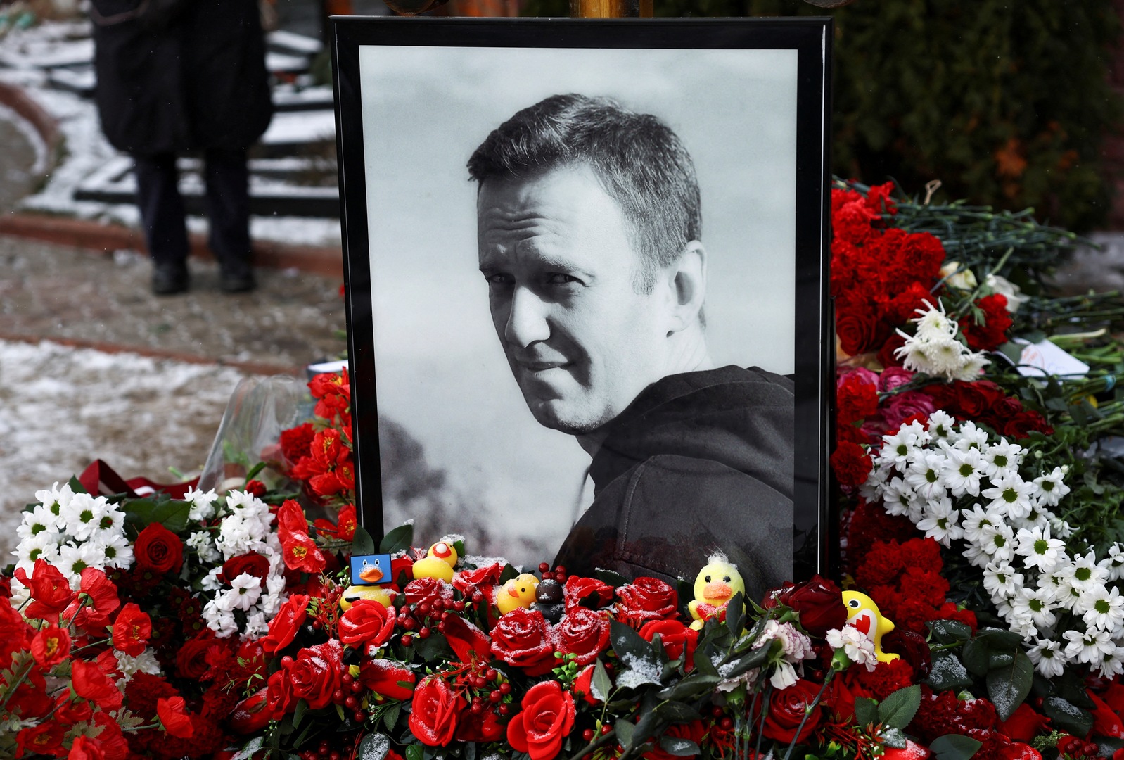 Supporters mourn Alexey Navalny two years after his death