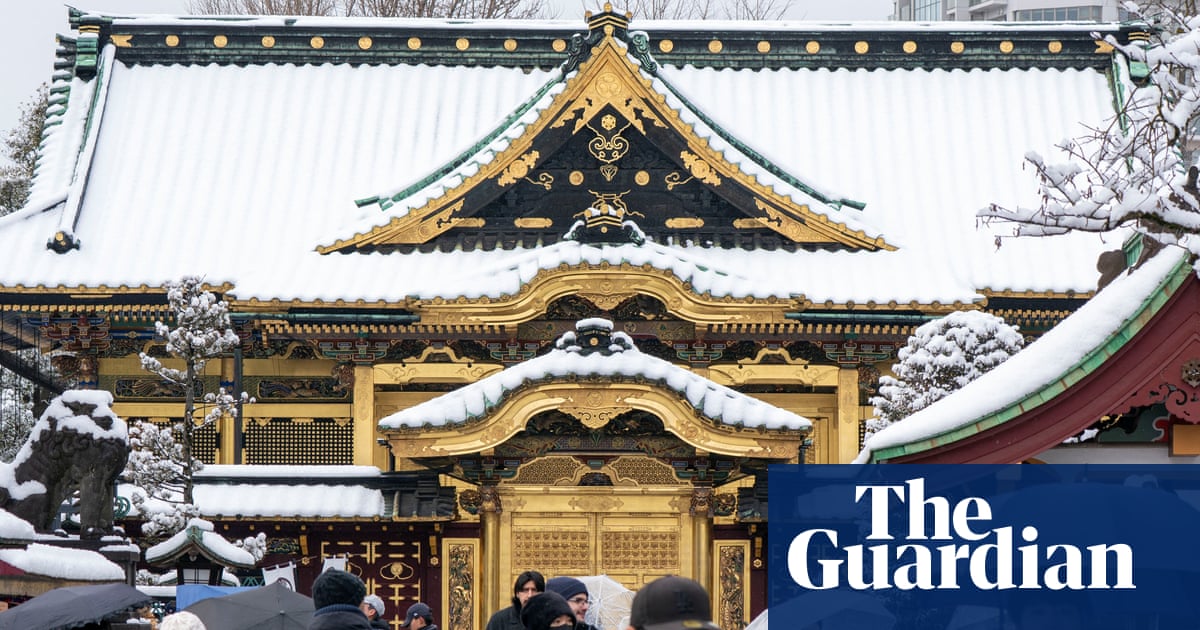 Chinese tourists shun Japan over lunar new year holiday as rift deepens