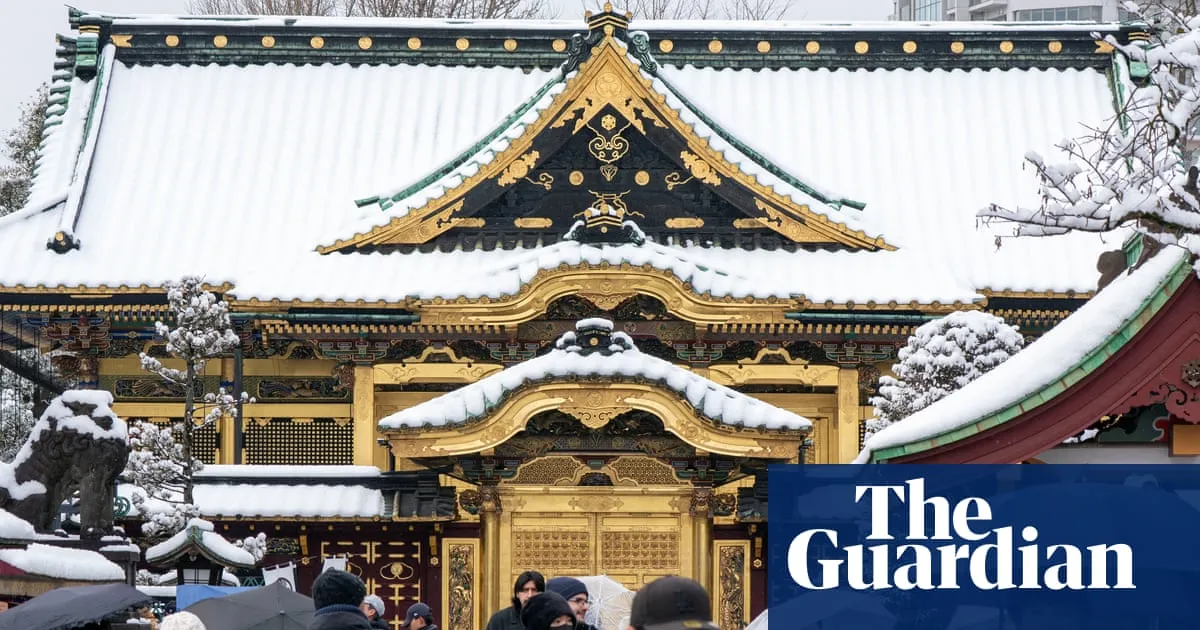 Chinese tourists shun Japan over lunar new year holiday as rift deepens