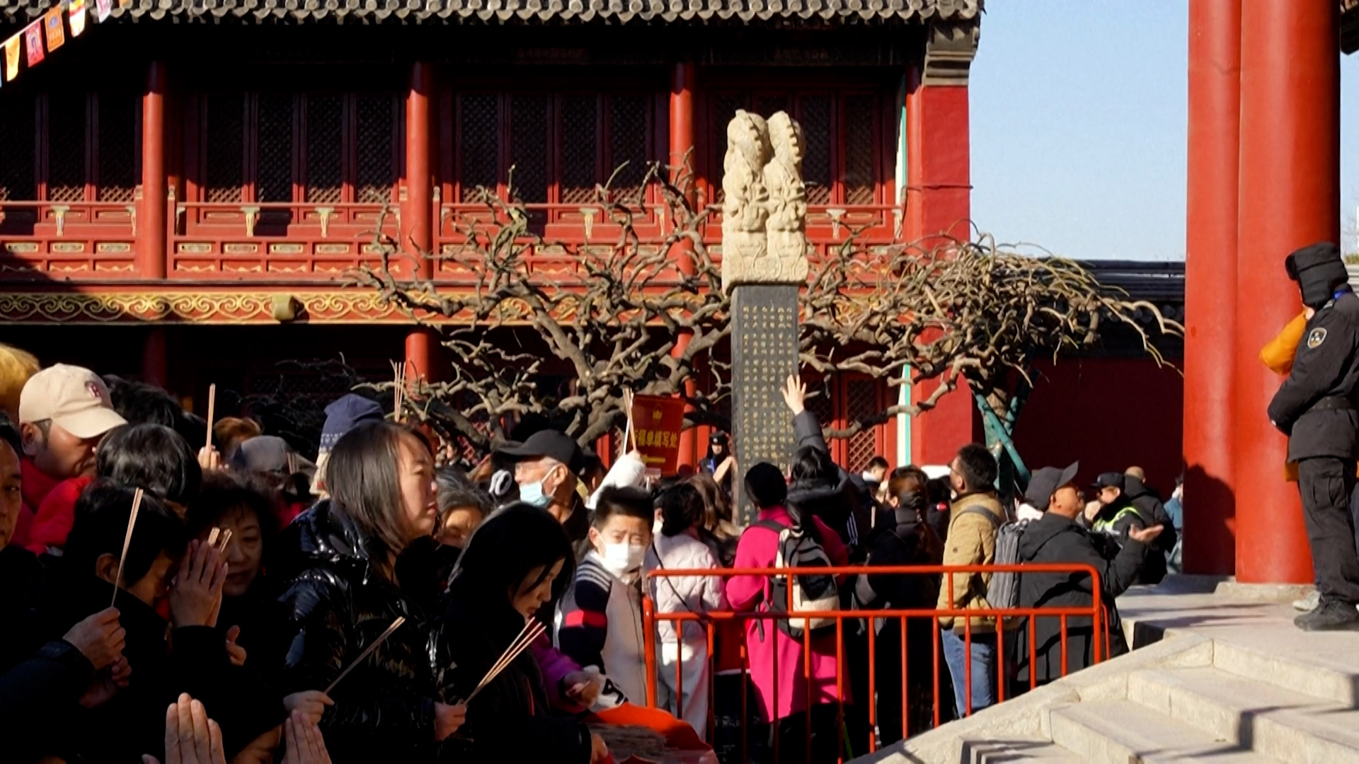 Video: Millions celebrate Lunar New Year ushering in the Year of the Horse