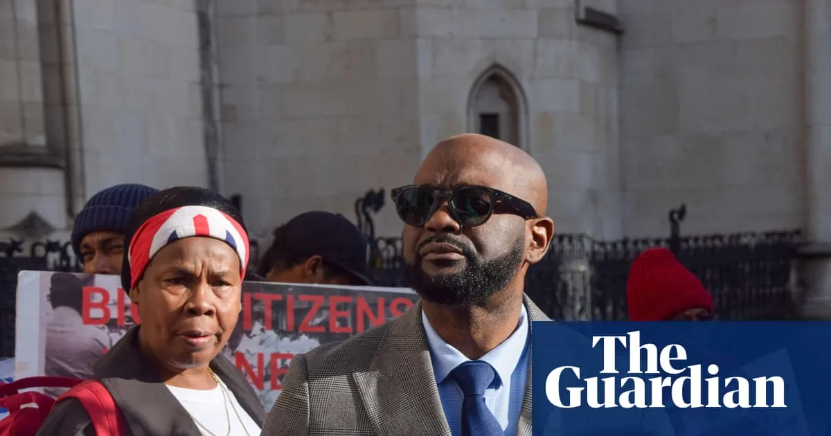 Four Chagossians return to islands in attempt to stop British transfer to Mauritius