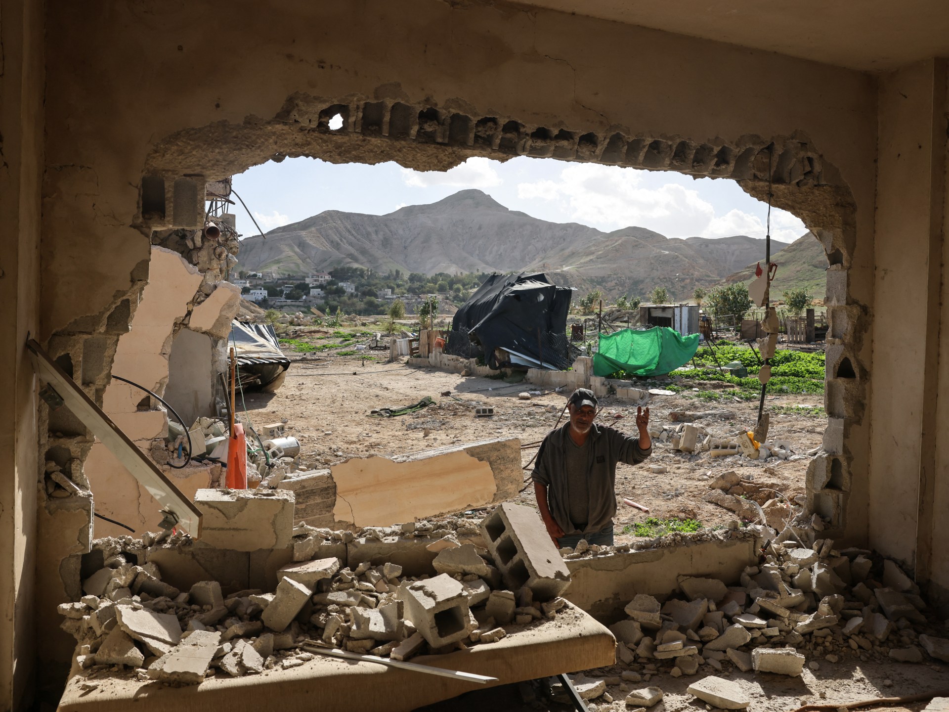 LIVE: Israel steps up attacks, land takeover across occupied West Bank