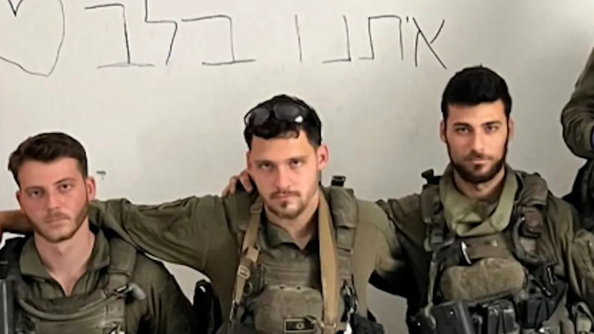 Video: War crimes complaint against Israeli sniper filed in Chile