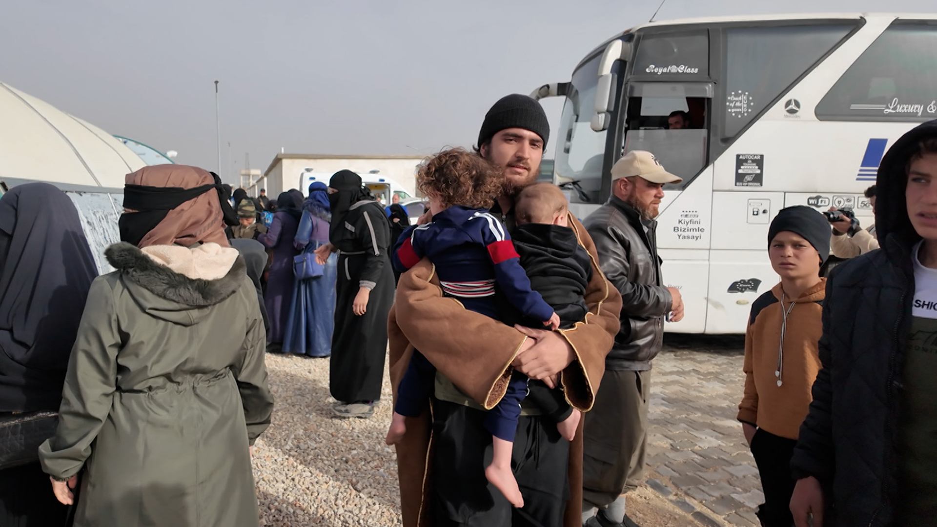 Syrian government closes al-Hol camp after chaos and unrest