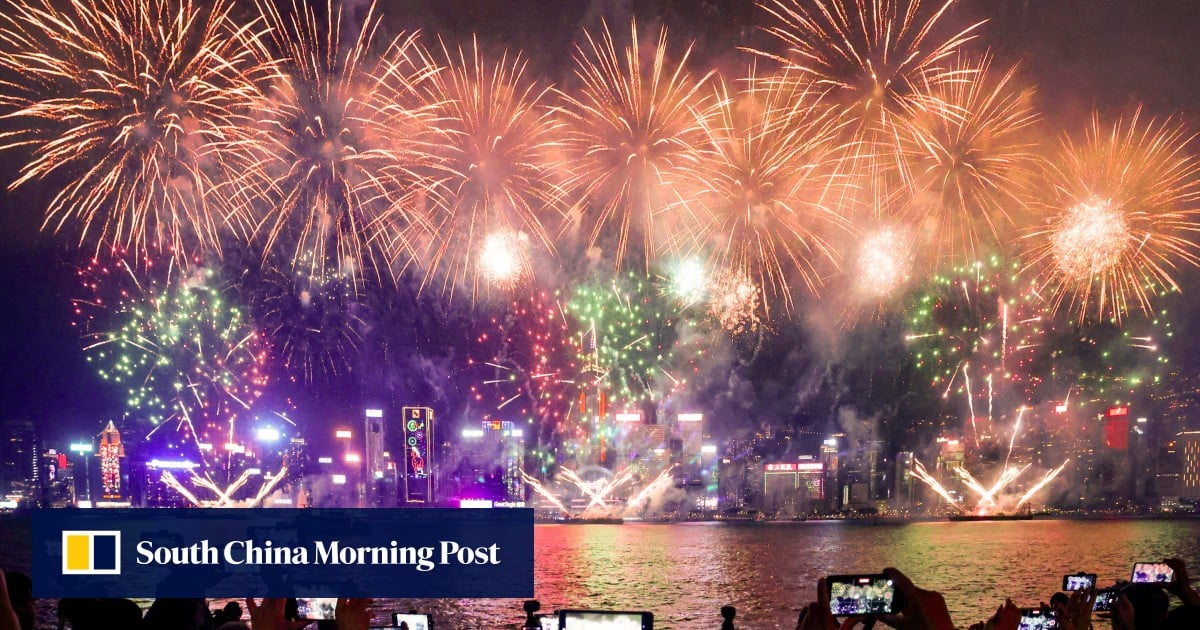 Tens of thousands eagerly waiting for Hong Kong Lunar New Year fireworks