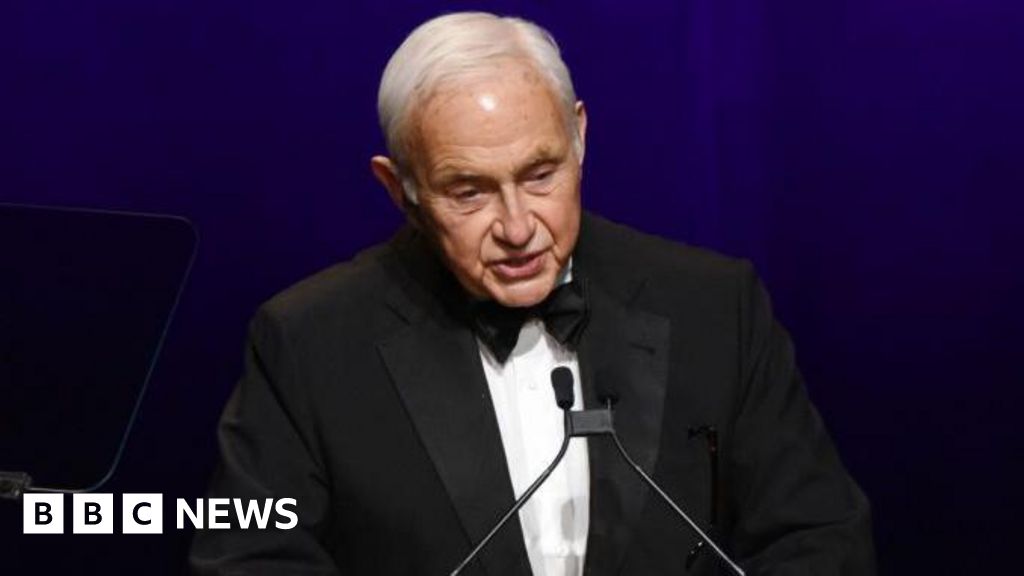 Billionaire Les Wexner tells US lawmakers he was 'naive' and 'conned' by Epstein