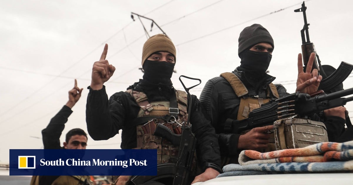 US pulls forces from Syria as new government exerts control