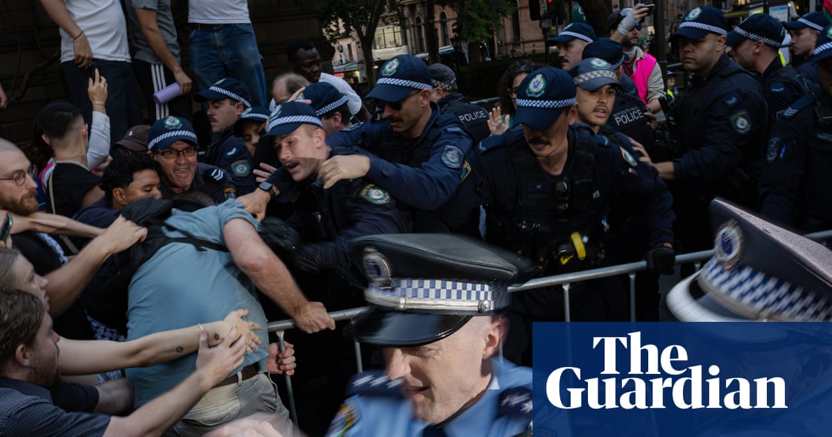 Magistrate rules it’s ‘not proportionate’ to ban Isaac Herzog protester from inner Sydney while on bail