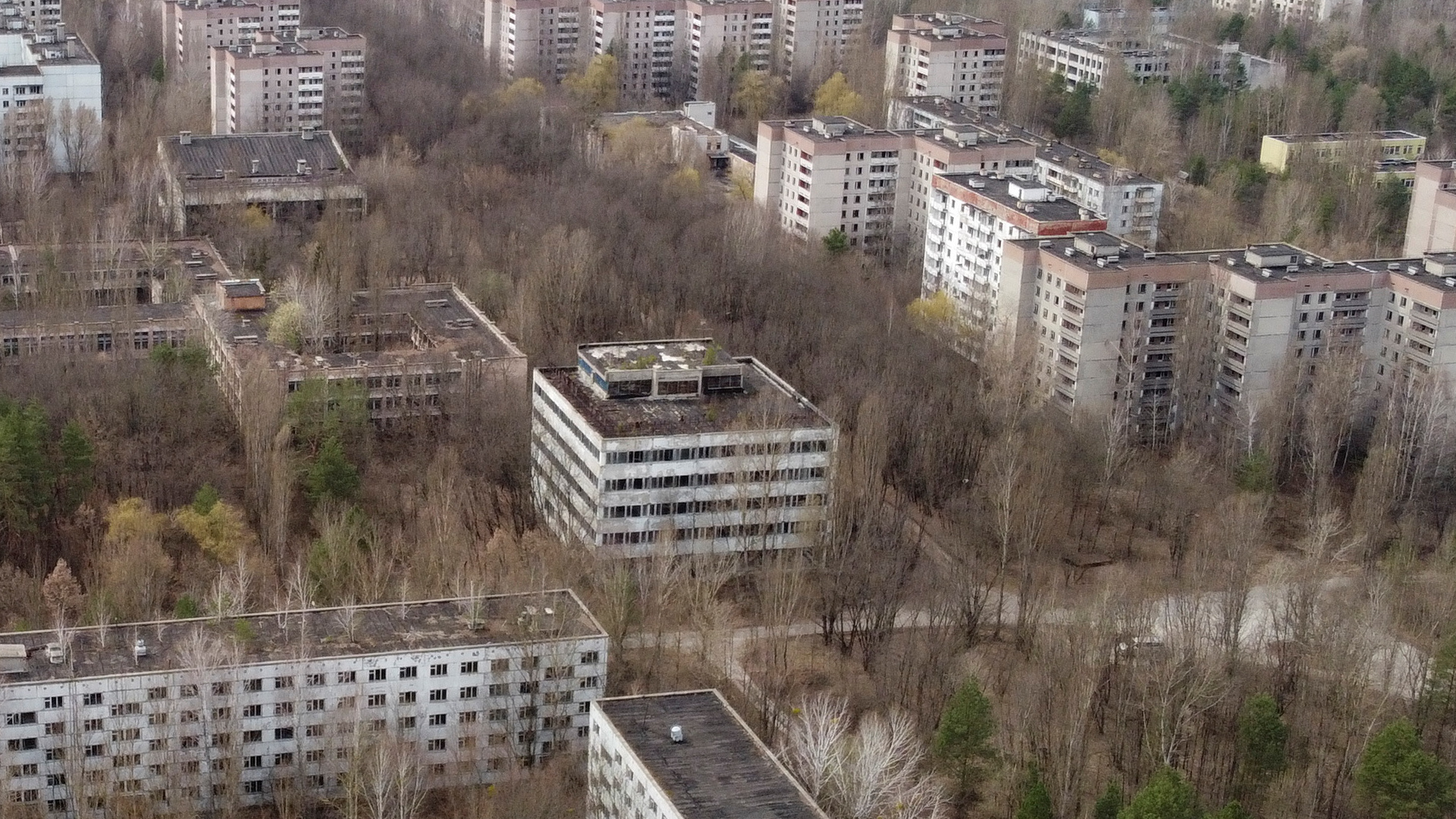 Amid tensions, Ukraine’s Chernobyl site remains part of a war zone