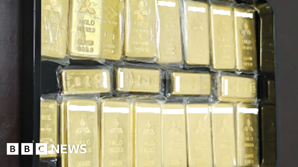 Mystery donor gives Japanese city $3.6m in gold bars to fix water system