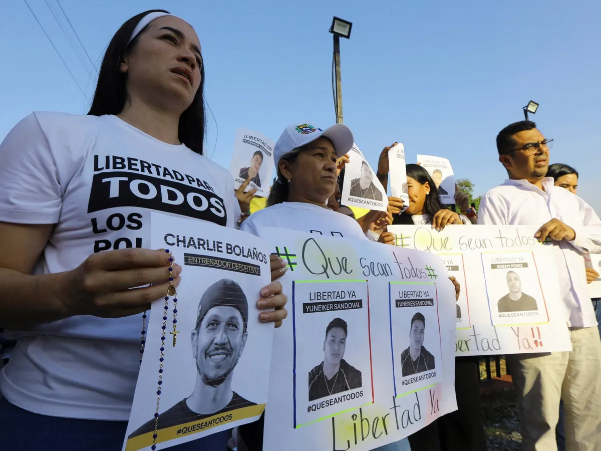 Venezuela grants amnesty that could release hundreds of political detainees