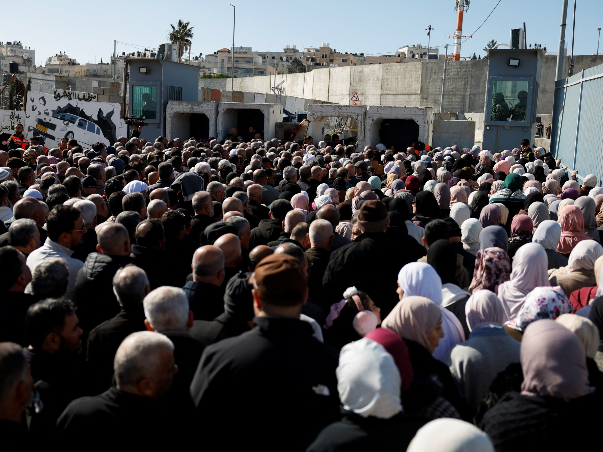 Israel heavily curbs Palestinians from Ramadan Friday prayers at Al-Aqsa