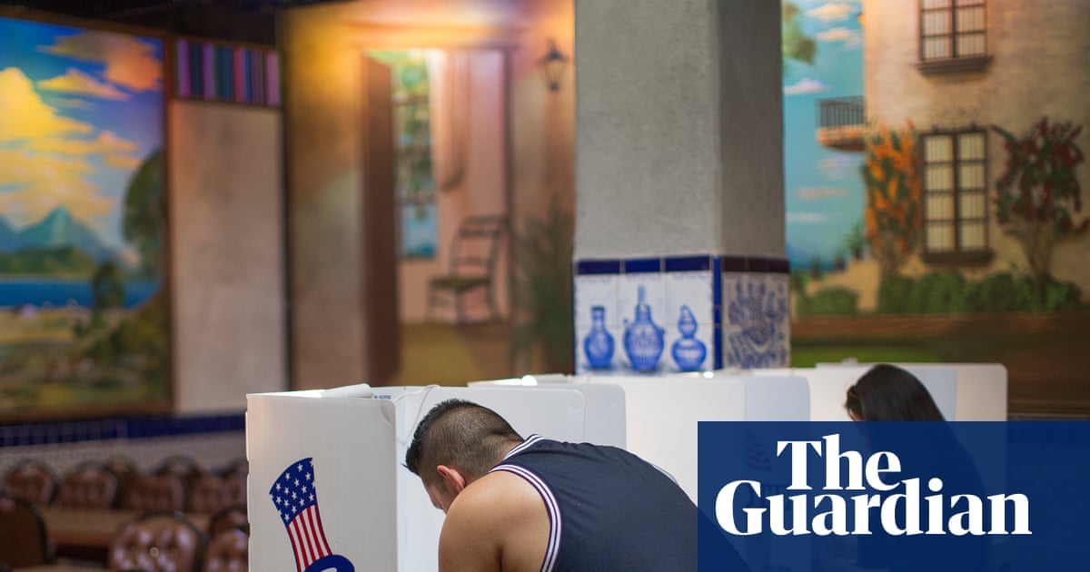 California bill would ban ICE agents from being near polling sites
