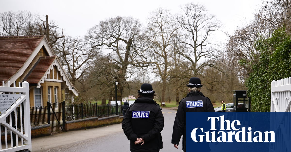 Palace would not oppose move to remove Andrew from succession