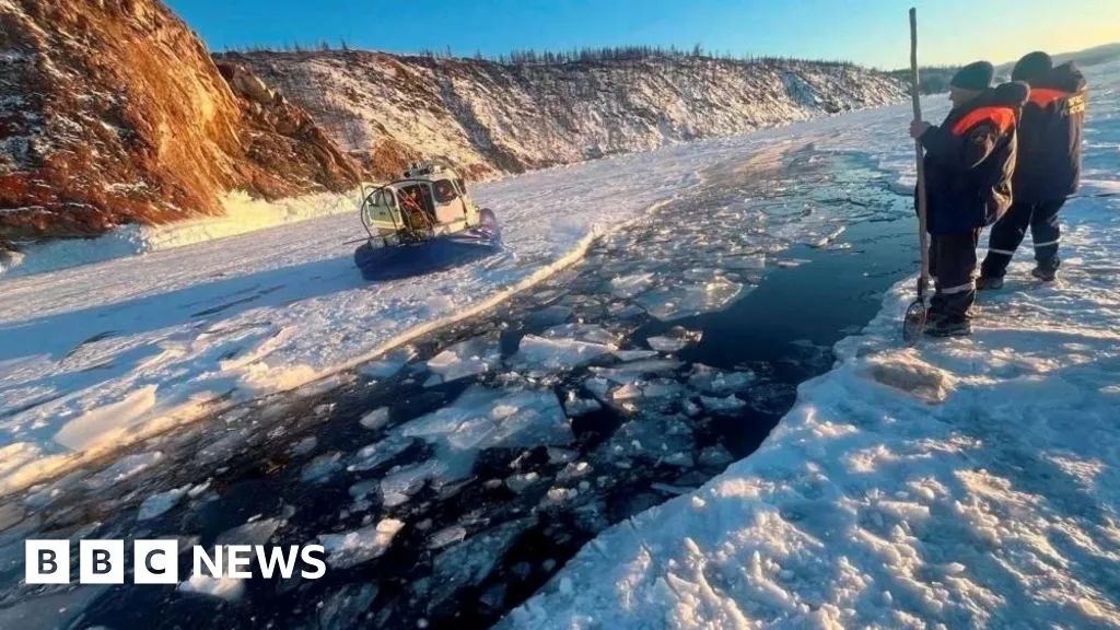 Divers recover bodies of seven Chinese tourists from bottom of Lake Baikal