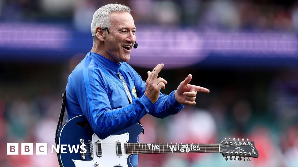 The Wiggles issue statement after appearing in Ecstasy music video