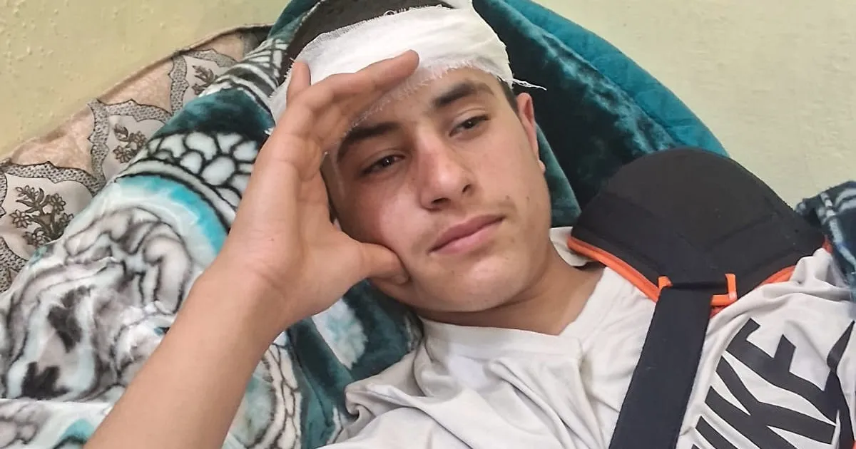 Attacked in India, Kashmiri shawl sellers choose between safety, livelihood