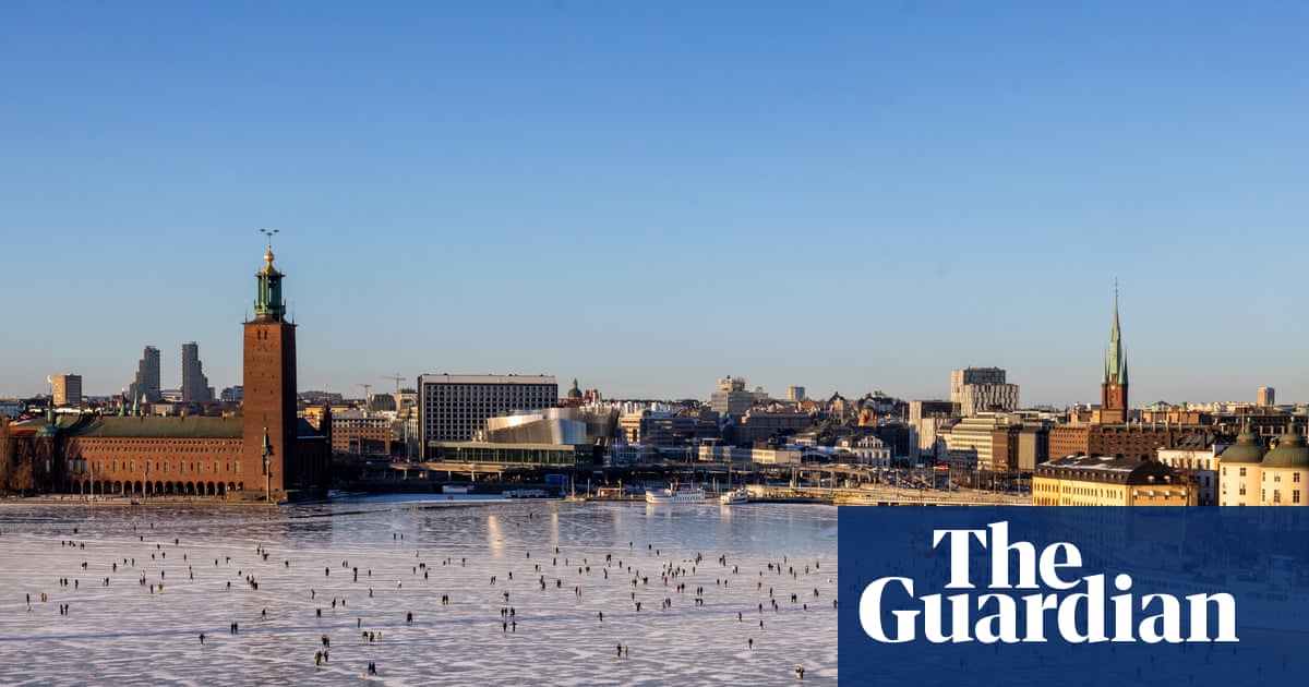 German tourists trying to create floating sauna rescued from Swedish ice floe