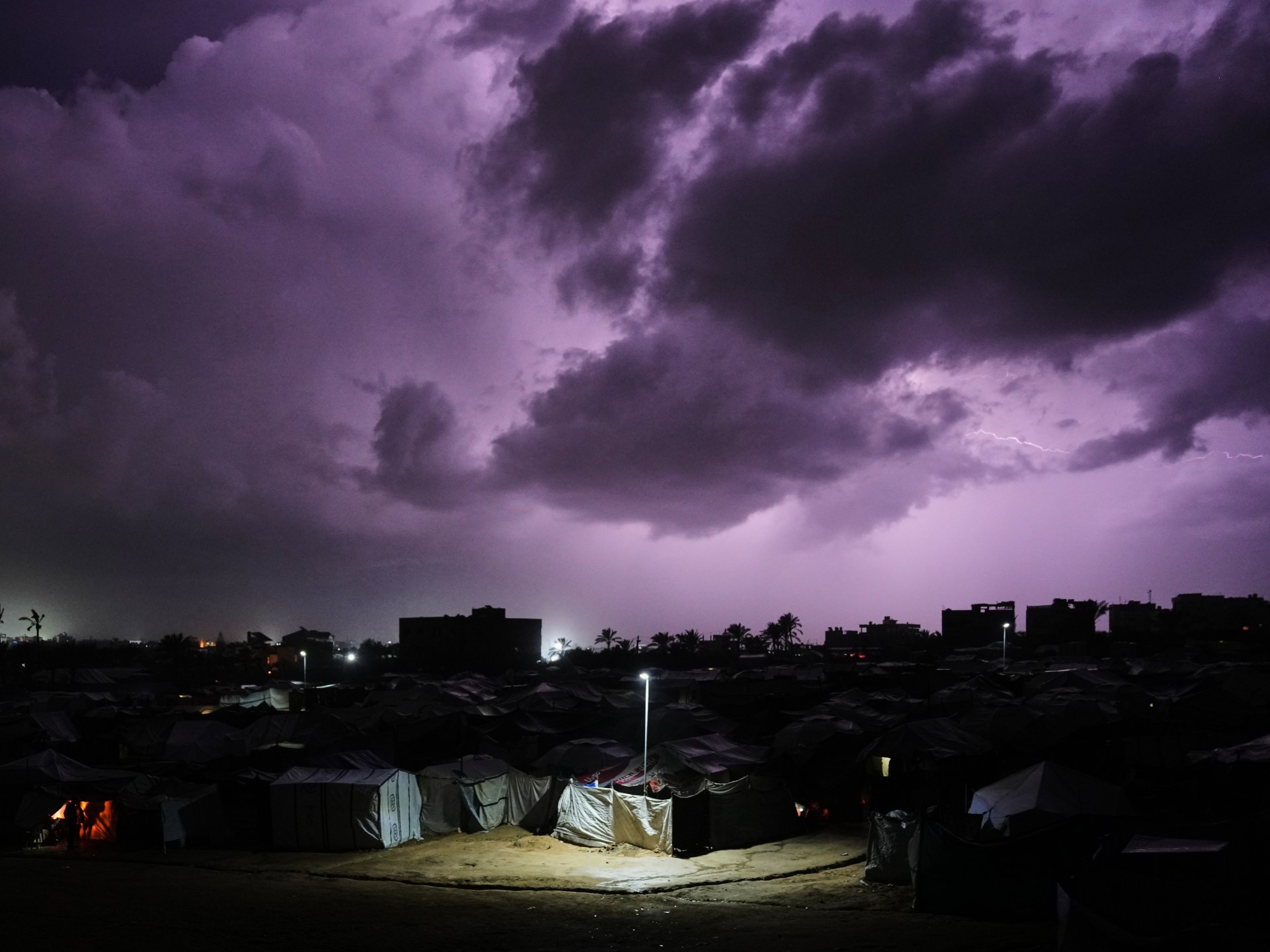 LIVE: Gaza braces for Storm Byron with hundreds of thousands in tents