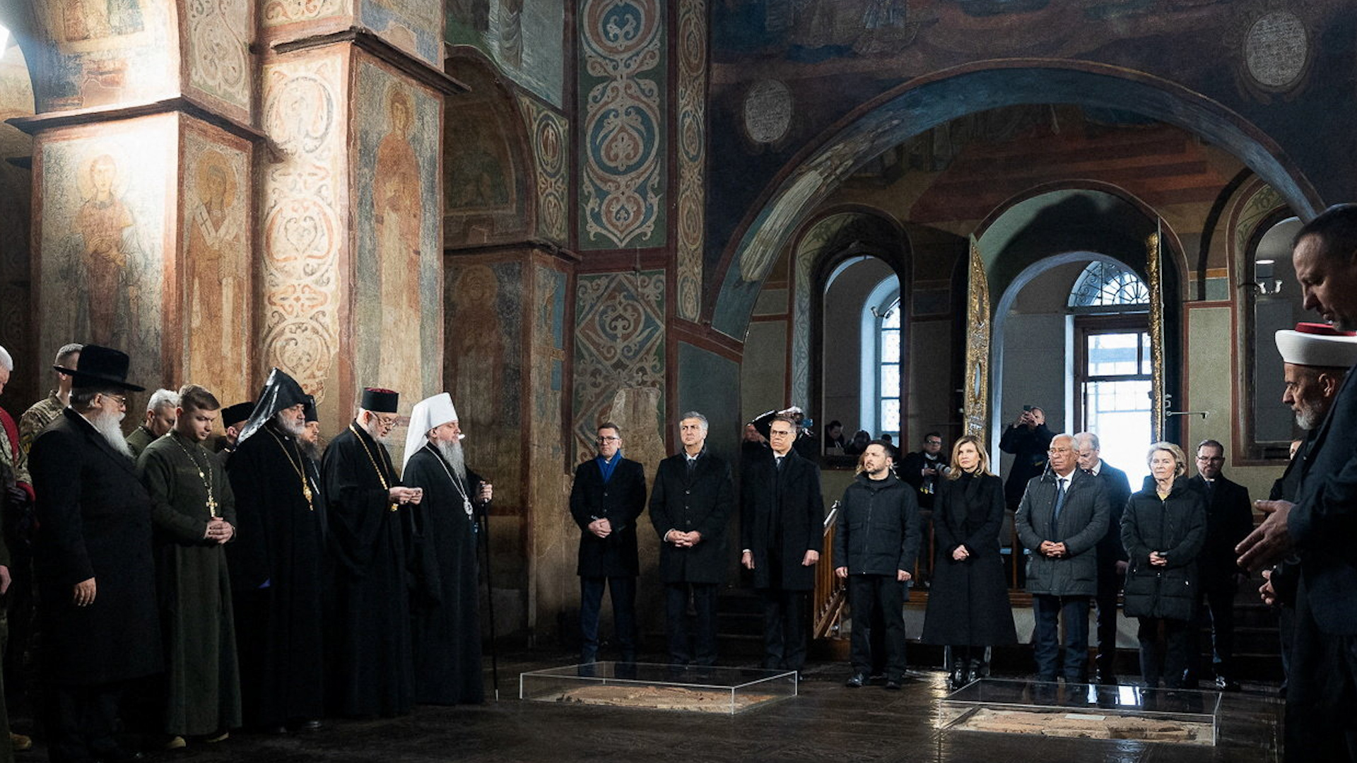 European leaders pray with Ukraine’s Zelenskyy on invasion anniversary