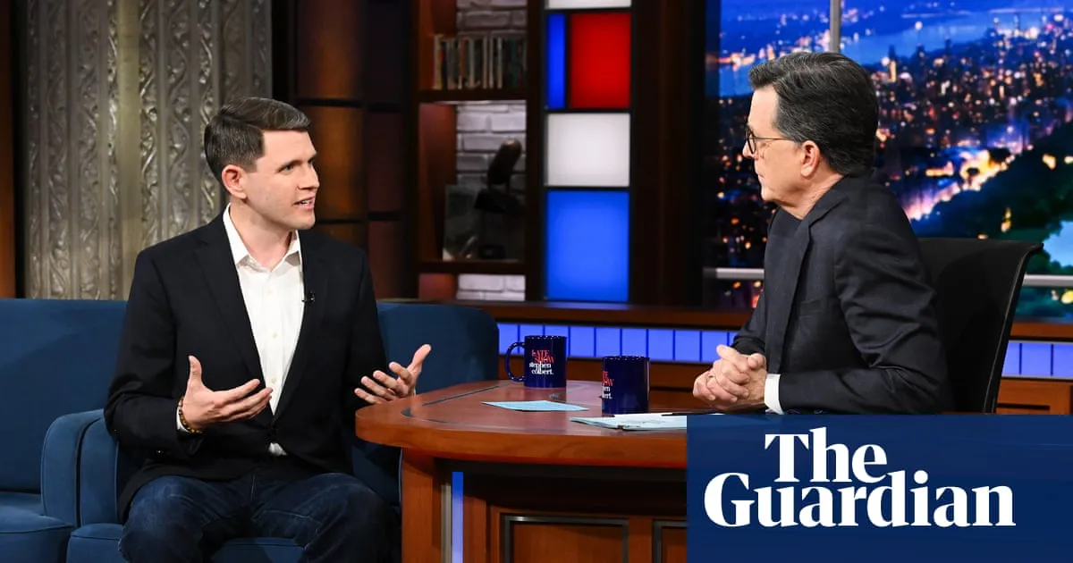 Senate Democrats investigate CBS over blocked Colbert interview