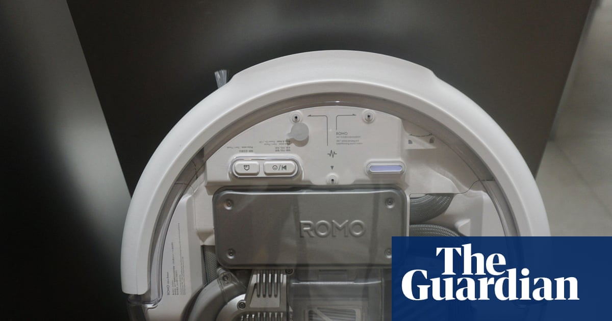 Spanish engineer reports flaw in ‘smart’ vacuums after gaining control of 7,000 devices