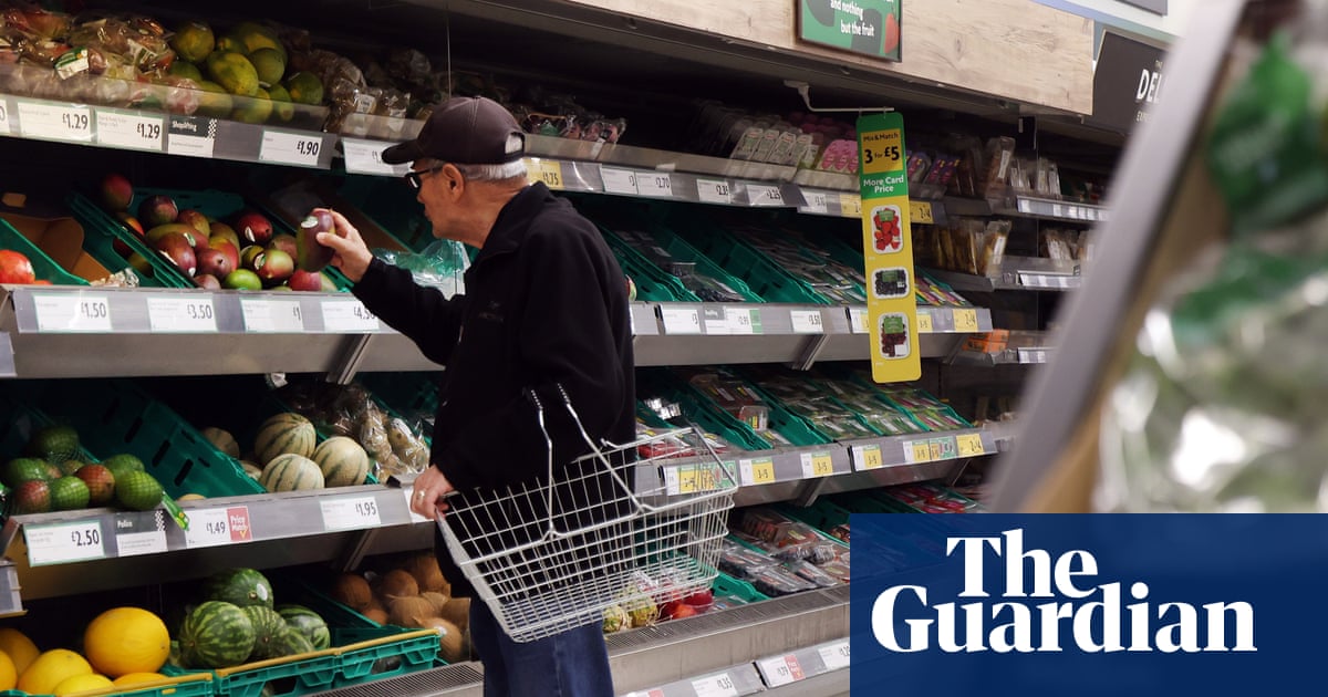 Supermarkets tell Reeves tax rises could push food prices higher
