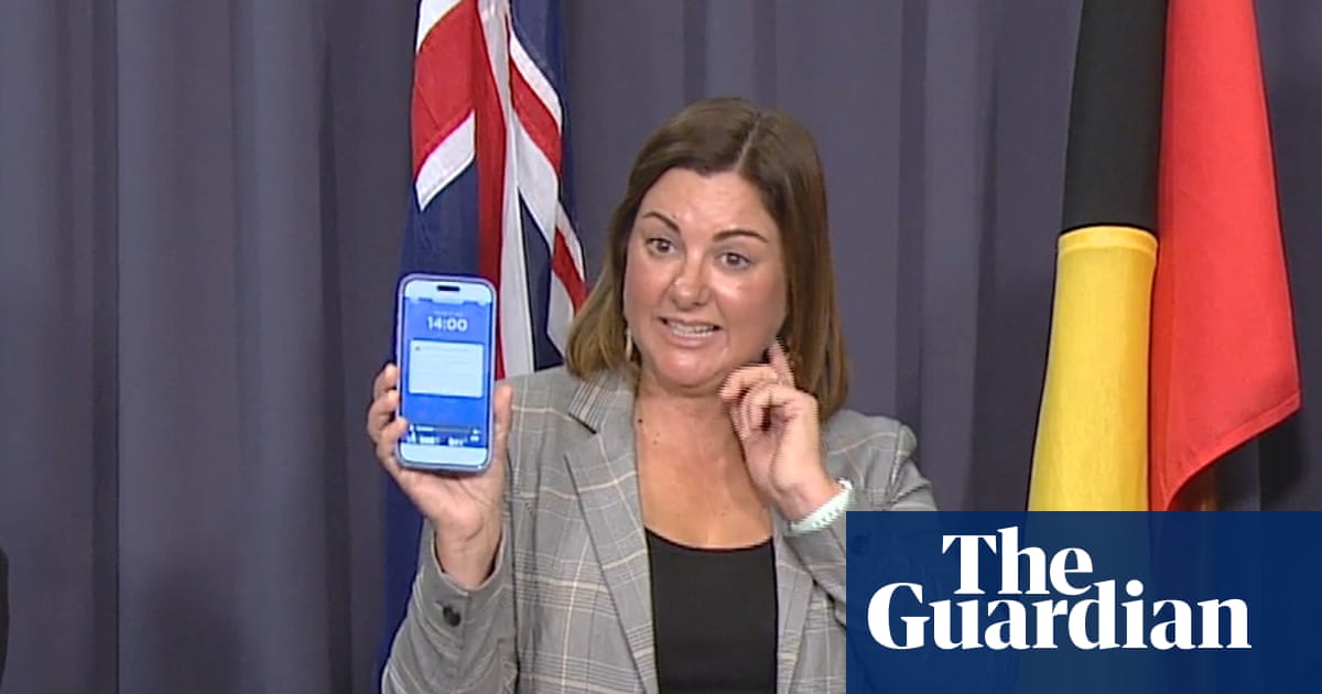 Blaring sirens on smartphones to warn Australians of major disasters under emergency alerts overhaul