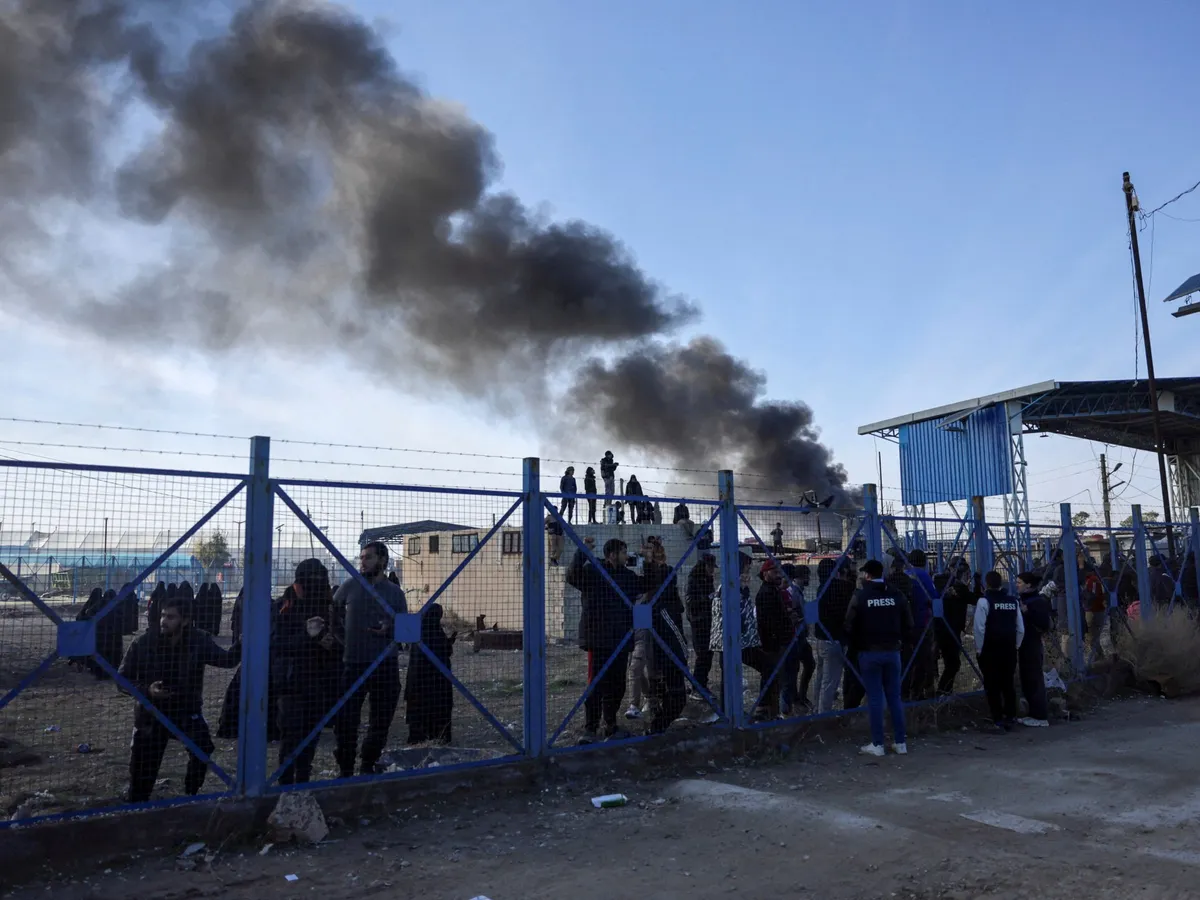 Syria confirms ‘mass escape’ from camp housing relatives of ISIL fighters