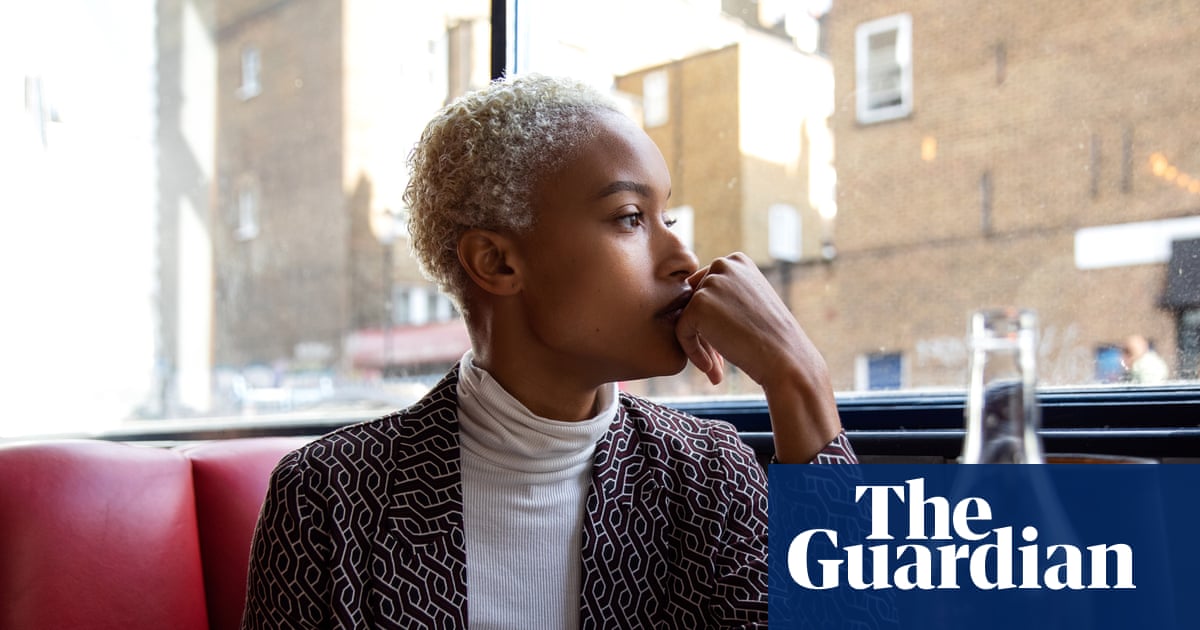 Dissatisfaction with life in UK unchanged since Covid, official data shows