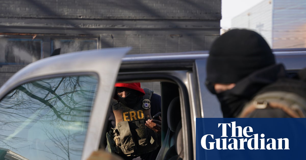 Anger at Detroit police U-turn over officers’ call to border agents